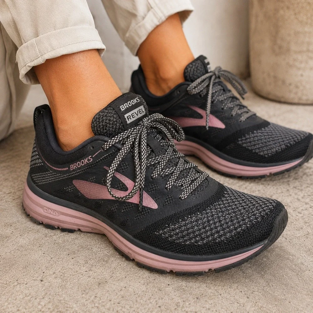 Brooks Revel 2 Women's Running Shoes Black Pink DNA Cushion Sneakers Size 8 B